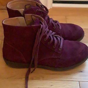 Fitflop purple suede ankle boots